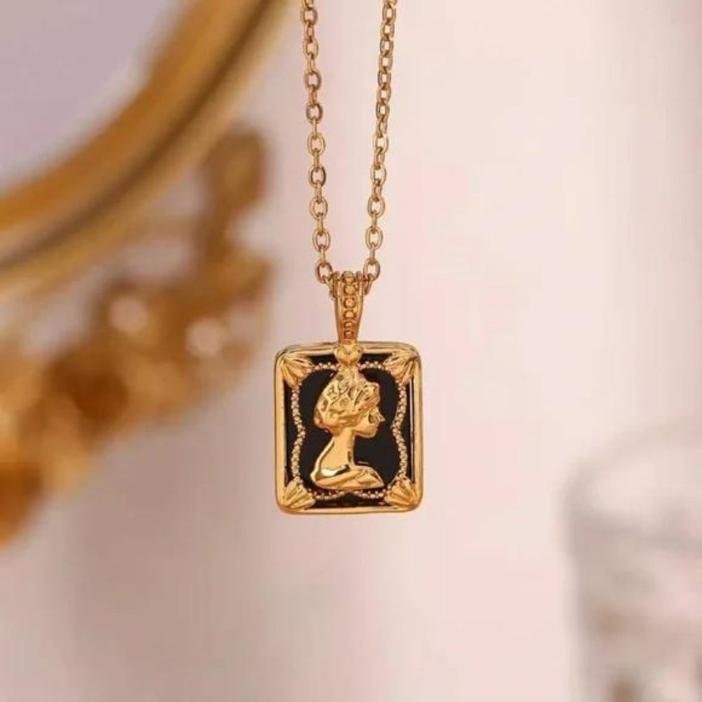 New Queen 18K Gold Black Square Pendant Necklace, NICE NECKLACE, CUTE NECKLACE